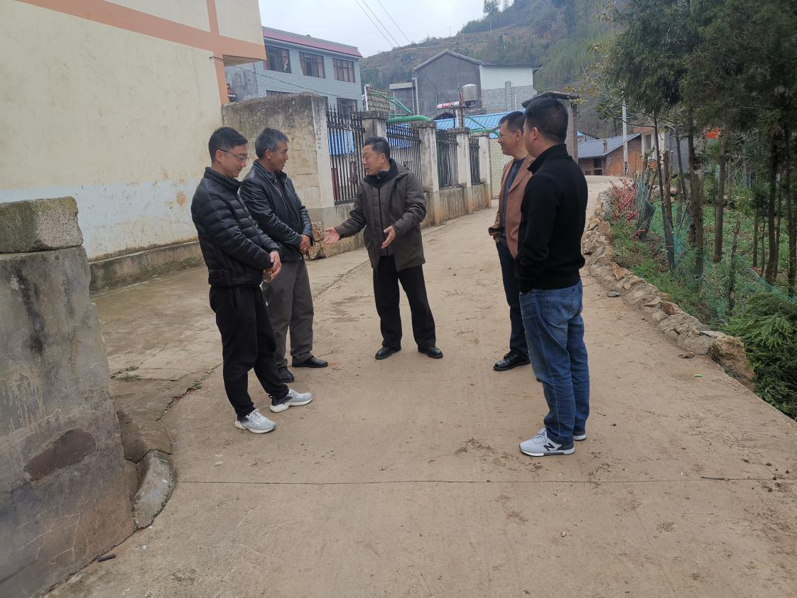 纪委书记陶光荣赴宣威市羊场镇督查指导脱贫攻坚工作